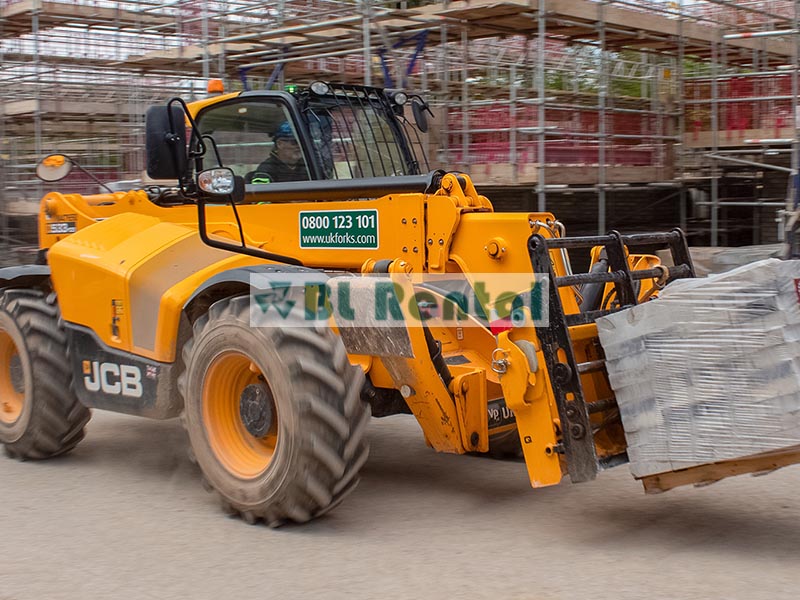 xe nâng đa năng tại hà nội