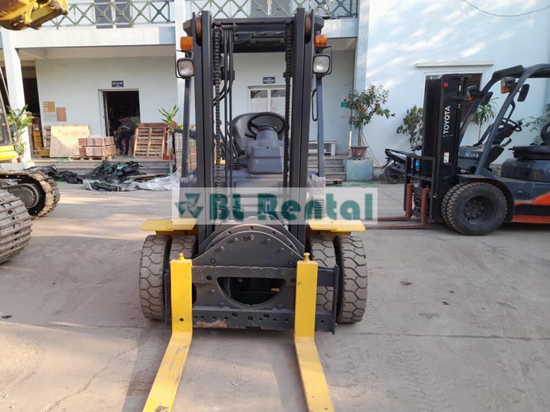 xe nâng có mâm xoay tại hà nội