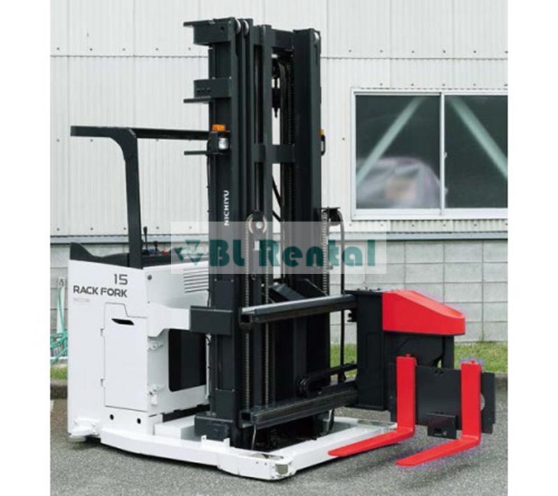 xe nâng nâng 3 hướng